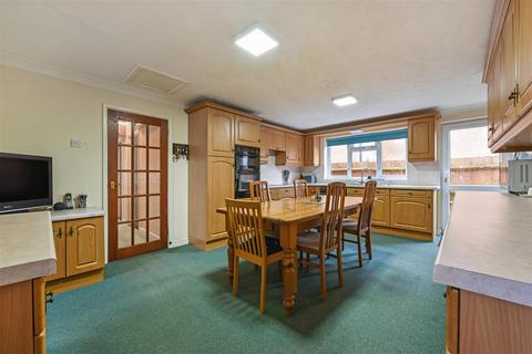 4 bedroom detached bungalow for sale, Cowplain, Hampshire