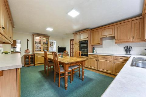 4 bedroom detached bungalow for sale, Cowplain, Hampshire