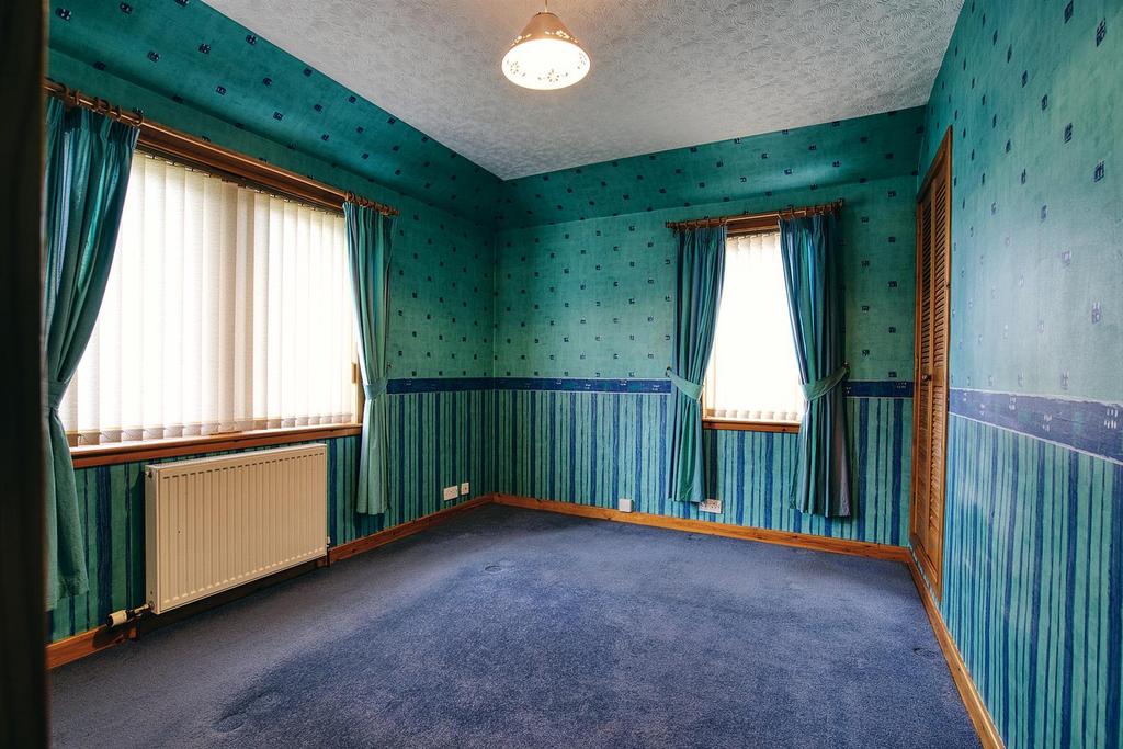 BEDROOM 4.jpg