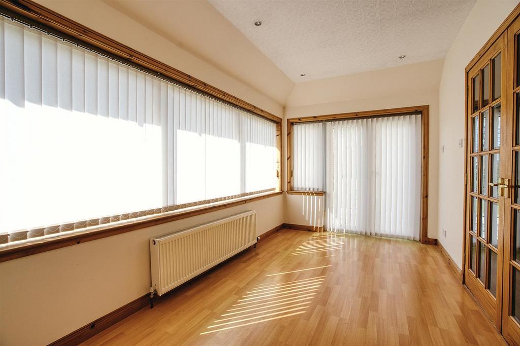 SUNROOM.jpg