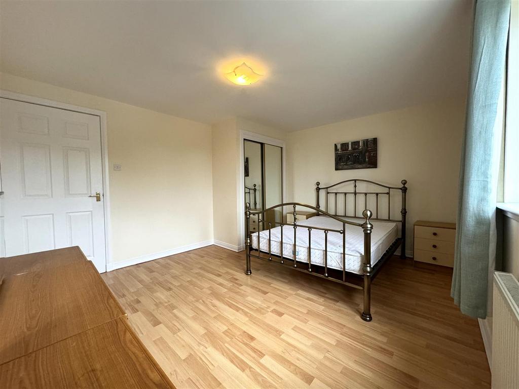 Bedroom 1.2.jpg