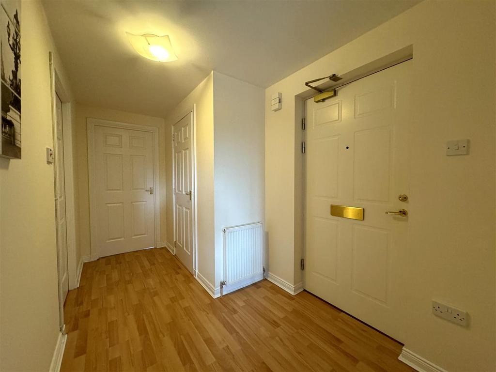 Hallway.jpg