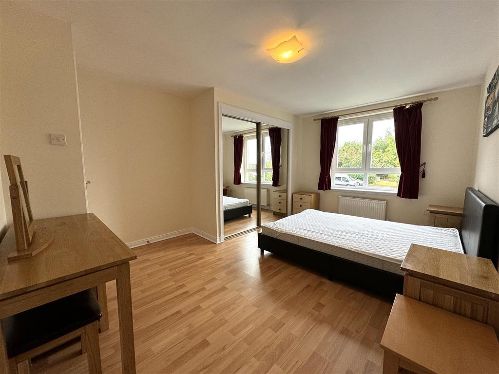 Bedroom 2.jpg