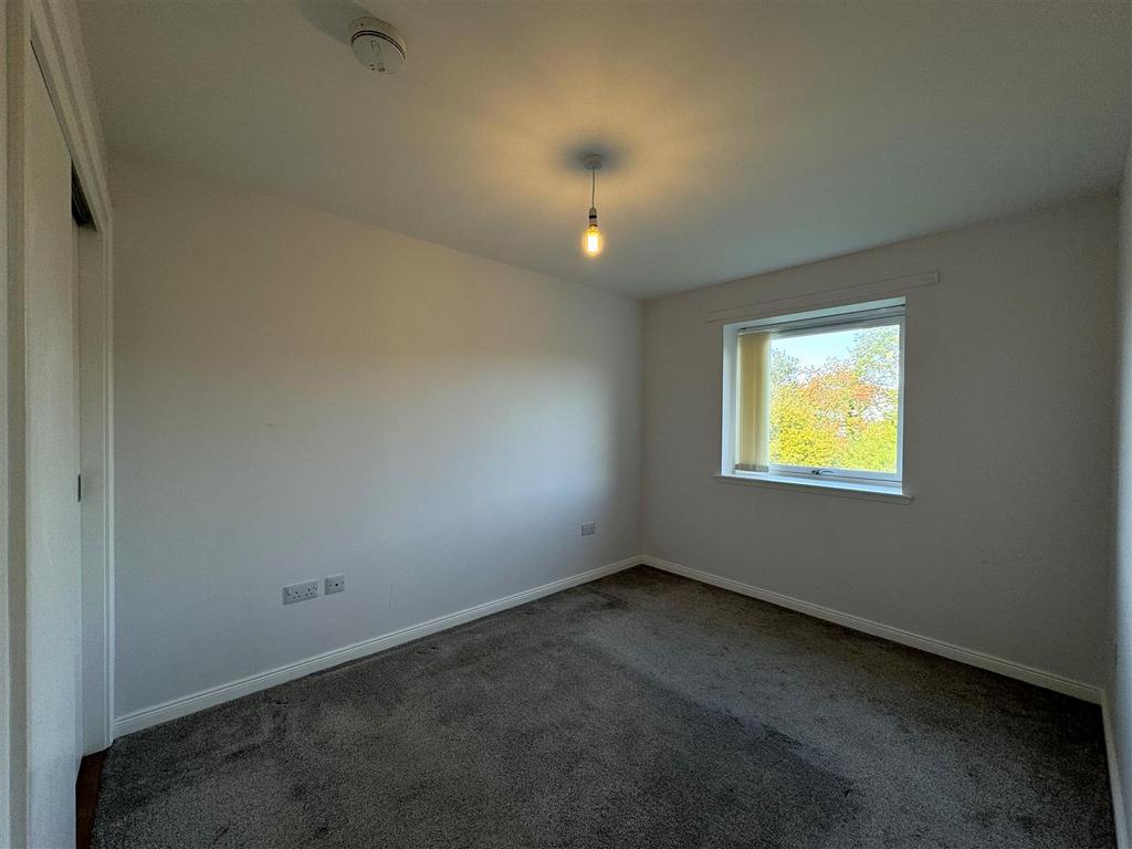 Bedroom 2.jpg