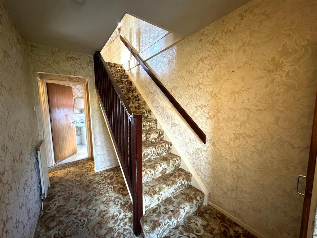 Entrance hall.jpg