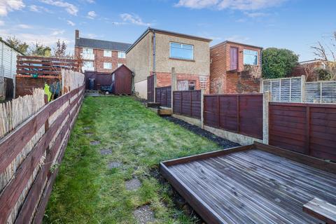 3 bedroom terraced house for sale, Gladstone Road, Chesham, HP5