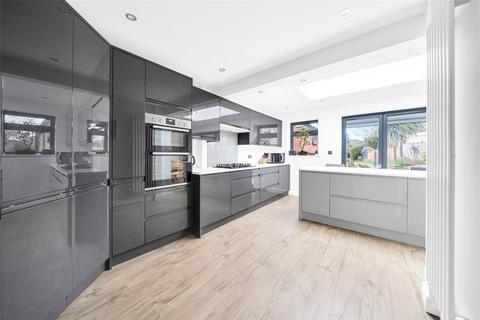 4 Foresters Crescent, Bexleyheath, DA7 4JW