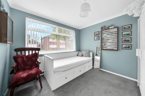 4 Foresters Crescent, Bexleyheath, DA7 4JW