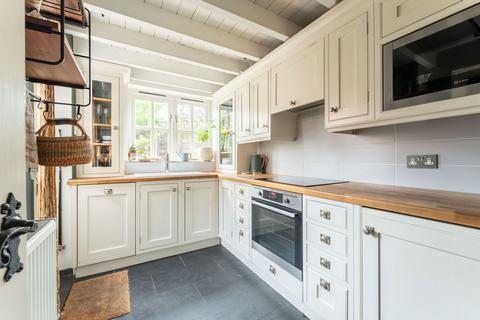 Willow Cottage Beckside, Barmby Moor, York, YO42 4HA