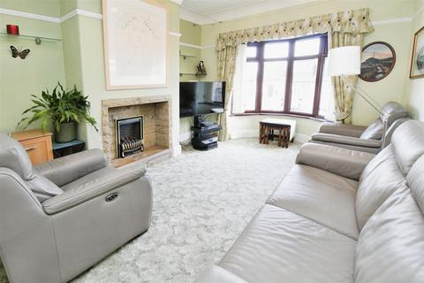 2 bedroom terraced bungalow for sale, Hawes Drive, Bradford BD5