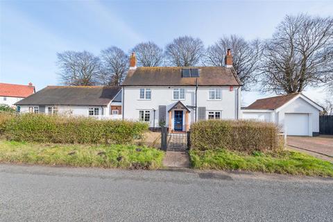 3 bedroom detached house for sale, Main Road, Ipswich IP9