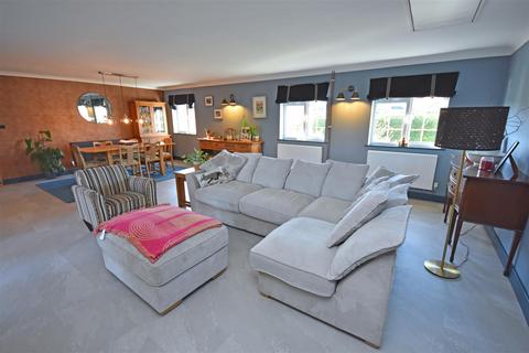 Shotley Cottage Main Road, Shotley Gate, Ipswich, IP9 1PS