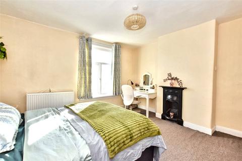 4 bedroom terraced house for sale, Woodlands Grove, Stanningley, Pudsey, West Yorkshire