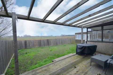 2 bedroom semi-detached bungalow for sale, Willow Court, Littleport CB6