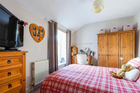 17 Milward Road, Barry, CF63 3QD
