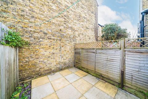 35a Stapleton Road, London, SW17 8BA