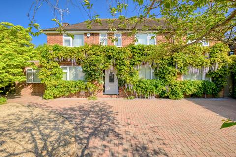 15 Fernbrook Road, Caversham, Reading, RG4 7HG