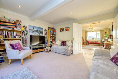 15 Fernbrook Road, Caversham, Reading, RG4 7HG
