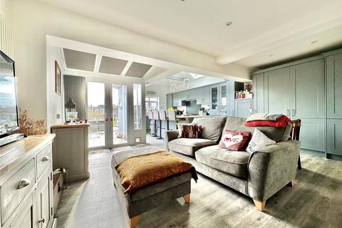 38 Broad Road, Eastbourne, BN20 9QU