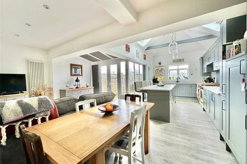 38 Broad Road, Eastbourne, BN20 9QU