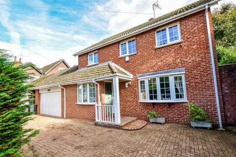 4 bedroom detached house for sale, Green Lane, Farnham Common SL2