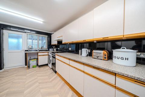 109 Channel View, Bulwark, Chepstow, NP16 5AJ