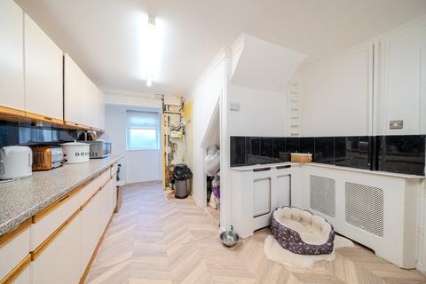 109 Channel View, Bulwark, Chepstow, NP16 5AJ
