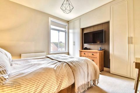 2 bedroom terraced house for sale, Whinfield Road, Worcestershire WR3