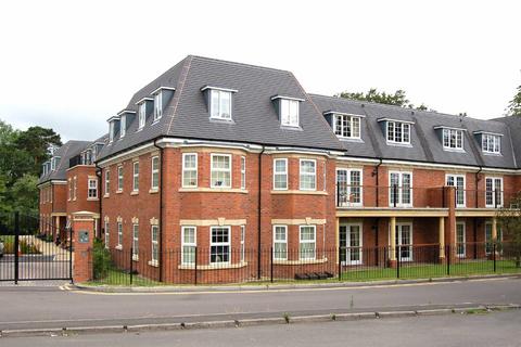 2 bedroom apartment to rent, 22 Castlecroft House, Castlecroft Lane, Castlecroft, Wolverhampton