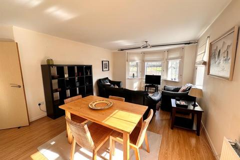 2 bedroom apartment to rent, 22 Castlecroft House, Castlecroft Lane, Castlecroft, Wolverhampton