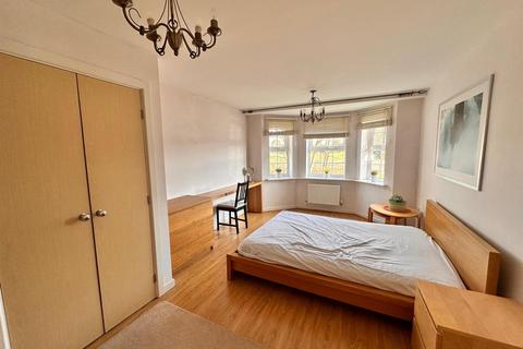 undefined, 22 Castlecroft House, Castlecroft Lane, Castlecroft, Wolverhampton