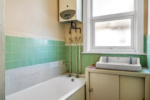 136 Grove Road, Sutton, SM1 2DF