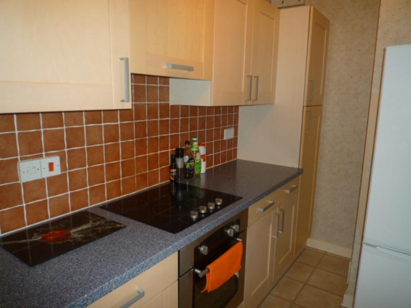 Kitchen 2.JPG