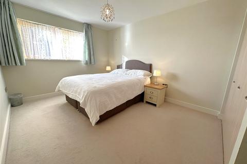 2 bedroom apartment for sale, Midway Quay, Eastbourne, East Sussex