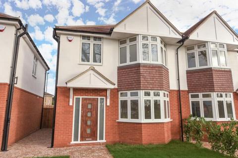 3 bedroom house for sale, Kidbrooke Park Road, Kidbrooke, SE3