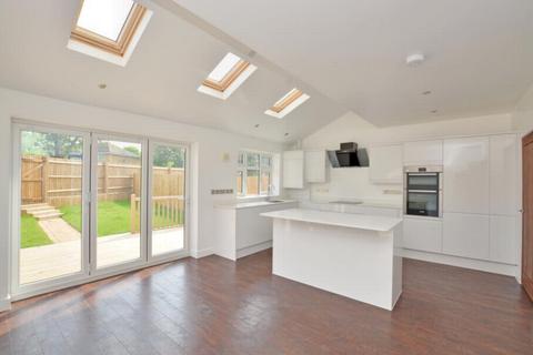 3 bedroom house for sale, Kidbrooke Park Road, Kidbrooke, SE3