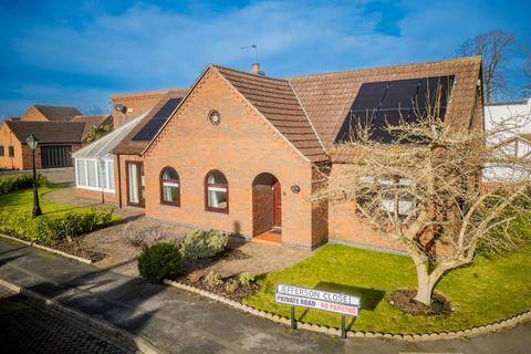 3 bedroom detached bungalow for sale, Jefferson Close, Hook DN14