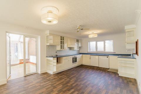 3 bedroom detached bungalow for sale, Jefferson Close, Hook DN14