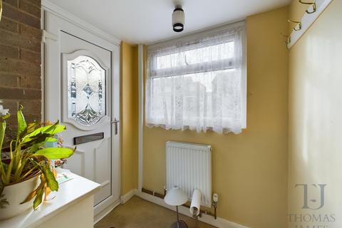 3 bedroom semi-detached house for sale, Fairway, Keyworth, Nottingham