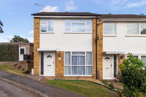 3 bedroom end of terrace house to rent, Hoblands, Haywards Heath