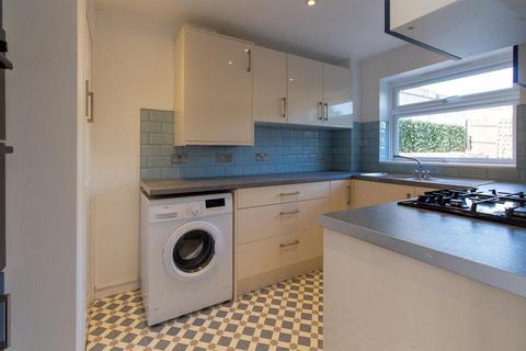 3 bedroom end of terrace house to rent, Hoblands, Haywards Heath