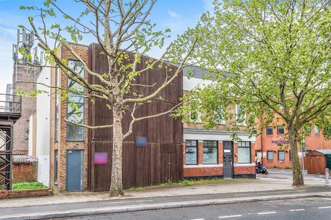 undefined, Flat B, Lower Richmond Road