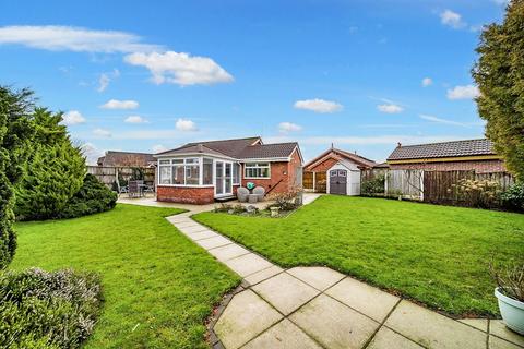 2 bedroom detached bungalow for sale, Tiverton Close, Widnes WA8