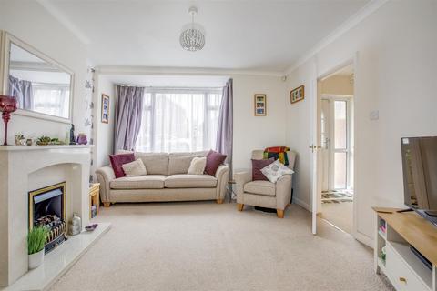 4 bedroom semi-detached house for sale, Mount Close, High Wycombe HP12