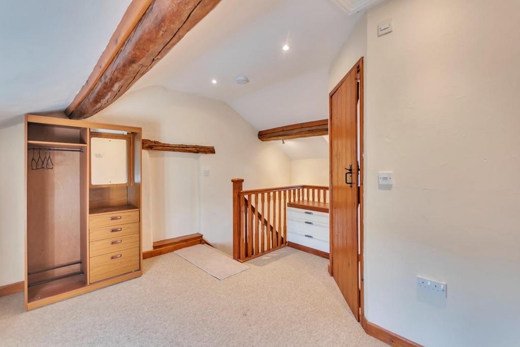 Landing Bedroom.jpg
