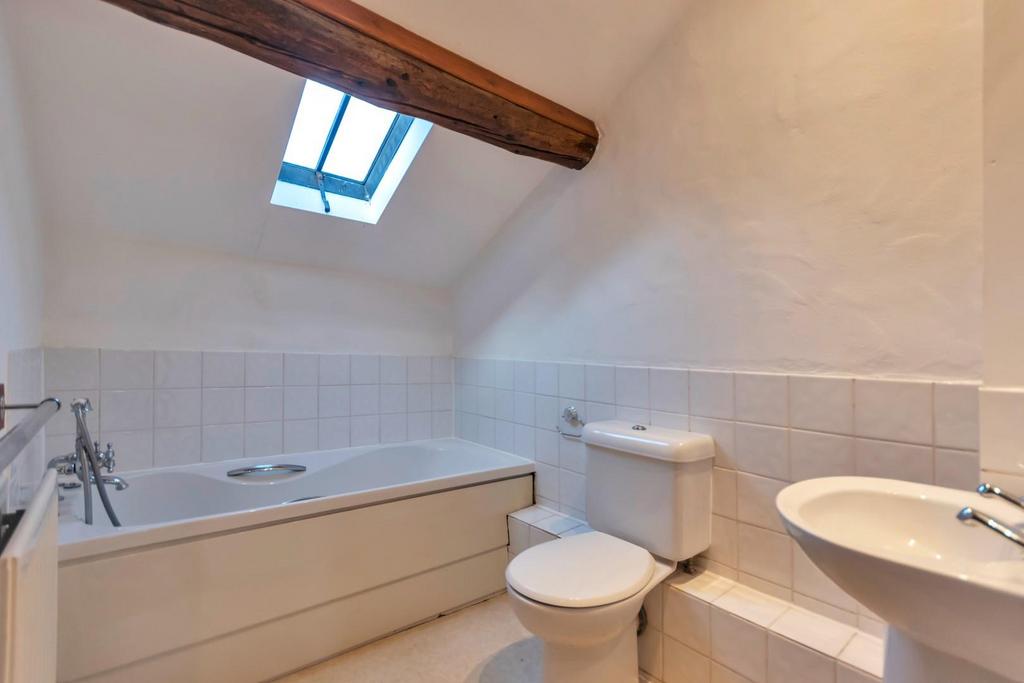 Bathroom.jpg