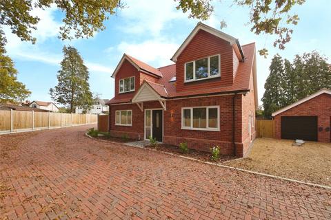 4 bedroom detached house for sale, Nags Head Lane, Brentwood, Essex, CM14