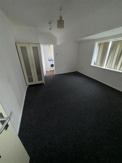 Studio to rent, Seedley Road, Salford