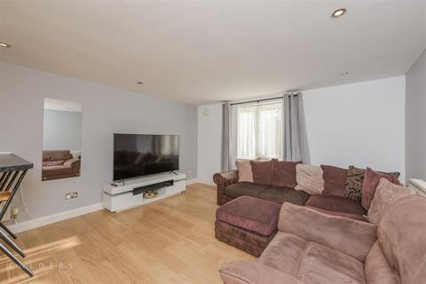 Apartment 14, Consort Place Albert Road, Tamworth, B79 7JY