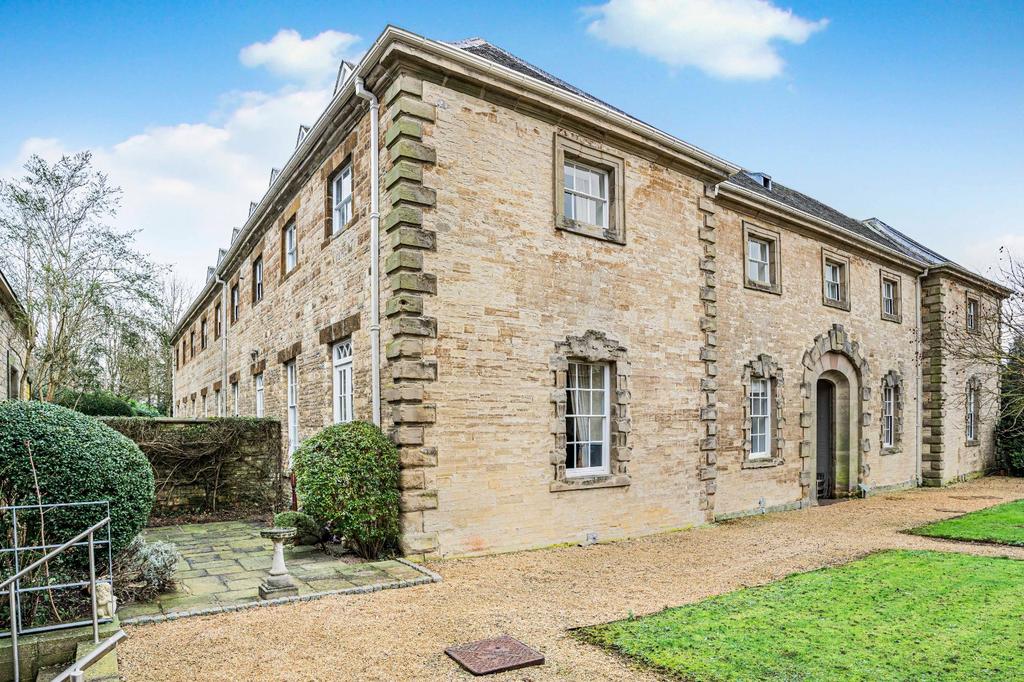 9 The Coach House